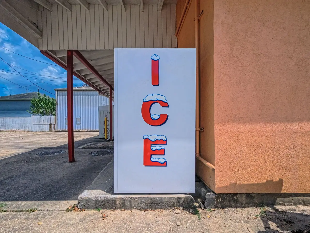 Standalone Ice Maker Repair in Kansas